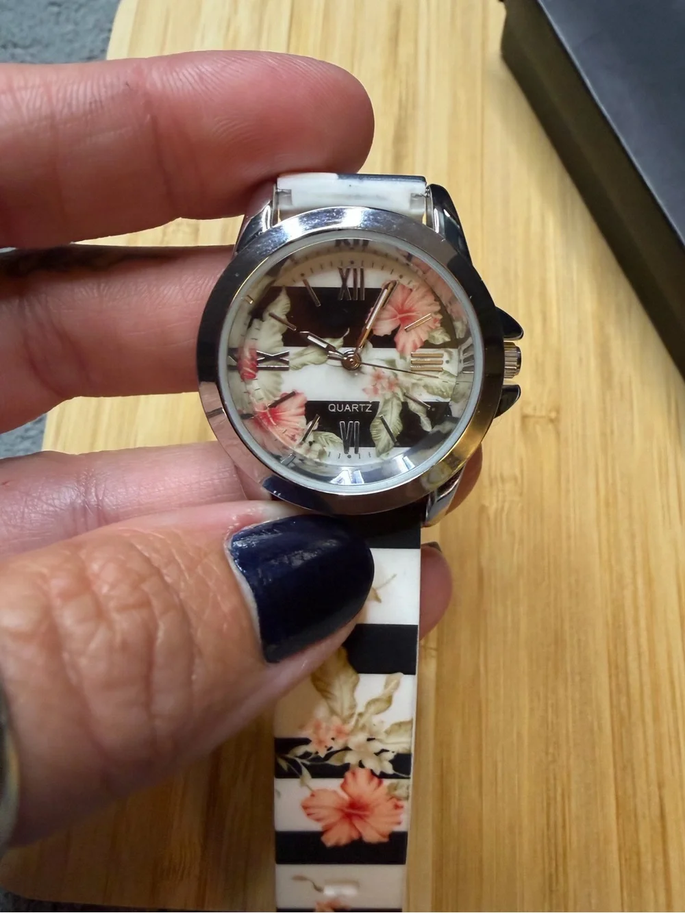 Avon Pretty Floral Wristwatch